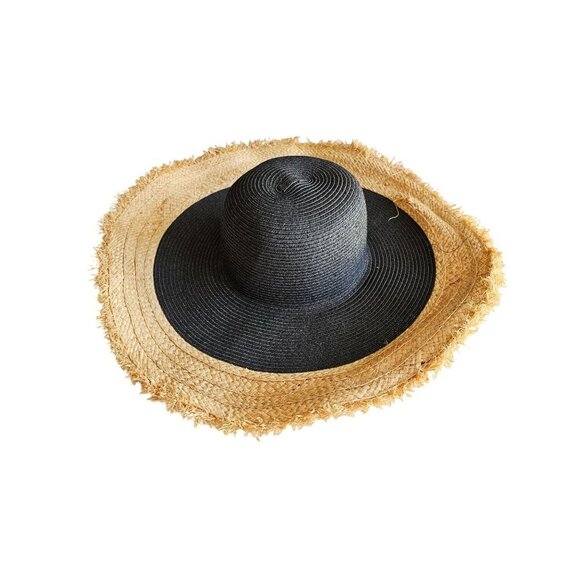BCBGMaxAzria Accessories - BCBGMAXAZRIA Black & Natural Frayed Brim Sun Hat 80% Paper 20% Raffia Womens